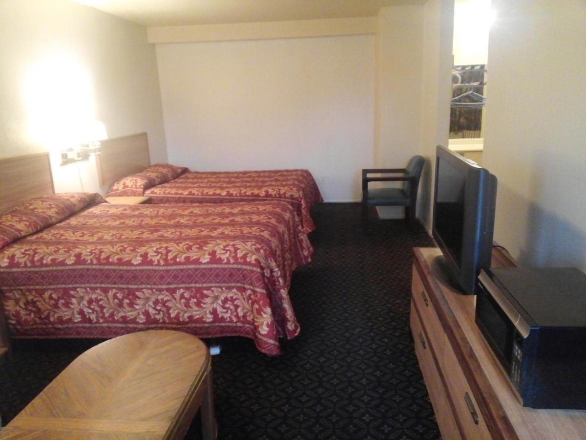 Evergreen Inn Covina Extérieur photo